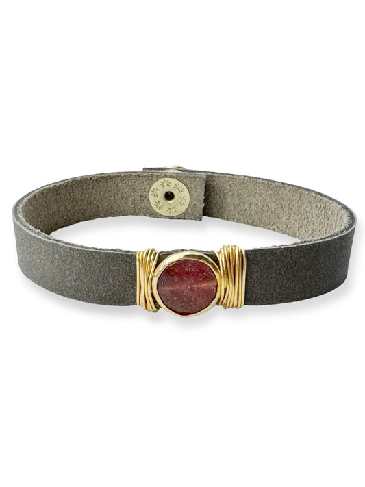 Gold Stone Single Leather Bracelet